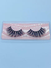 Load image into Gallery viewer, Pink JC-109 Luxury Faux Lashes
