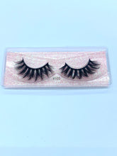 Load image into Gallery viewer, Pink JC-105 Luxury Faux Lashes
