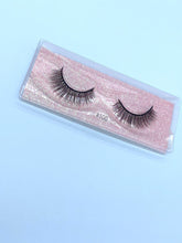 Load image into Gallery viewer, Pink JC-100 Luxury Faux Lashes
