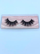 Load image into Gallery viewer, Pink JC- 104 Luxury Faux Lashes
